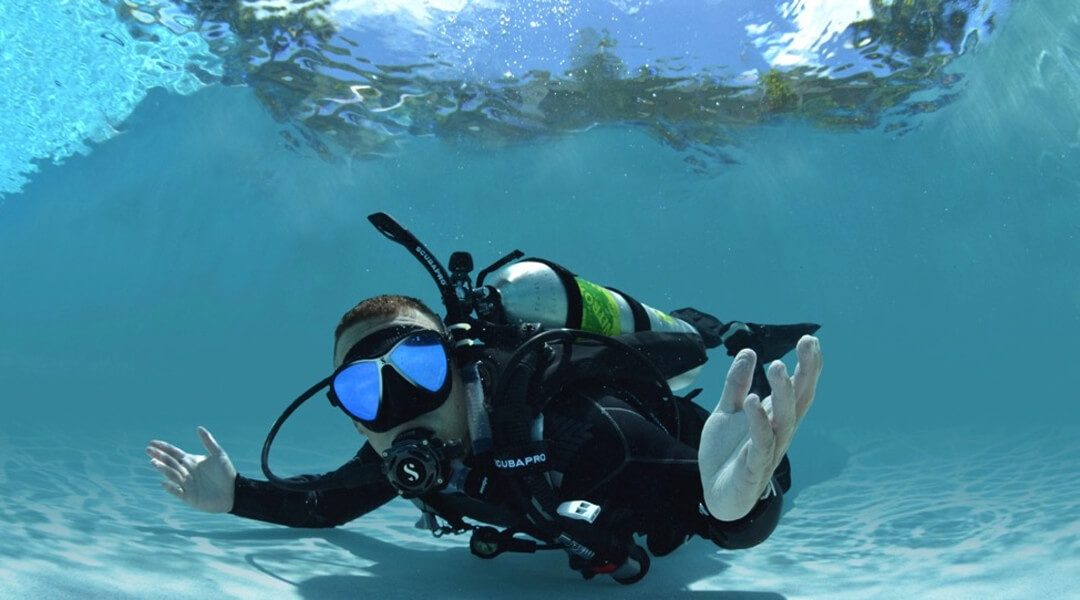 imagem-destacada-venha-praticar-mergulho-com-os-profissionais-da-onda-azul